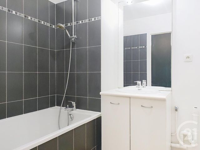 Appartement F4 à vendre - 4 pièces - 65 m2 - Reims - 51 - CHAMPAGNE-ARDENNE