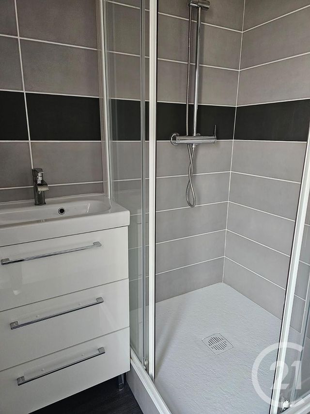 Appartement T4 à vendre - 4 pièces - 66,87 m2 - Reims - 51 - CHAMPAGNE-ARDENNE