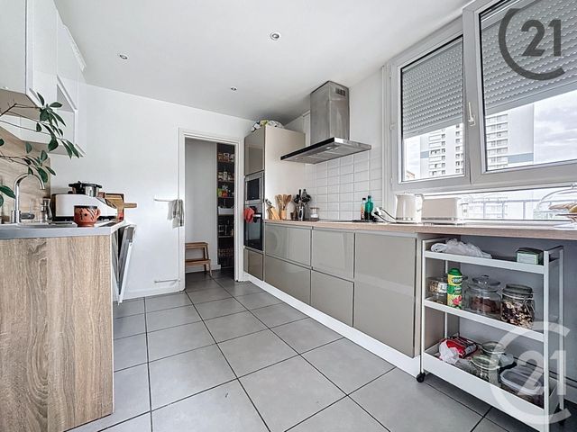 Appartement T5 à vendre - 5 pièces - 108,07 m2 - Reims - 51 - CHAMPAGNE-ARDENNE