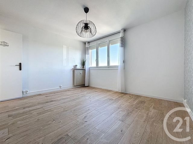 Appartement T3 &agrave; vendre - 3 pi&egrave;ces - 63,93 m2 - Tinqueux - 51 - CHAMPAGNE-ARDENNE