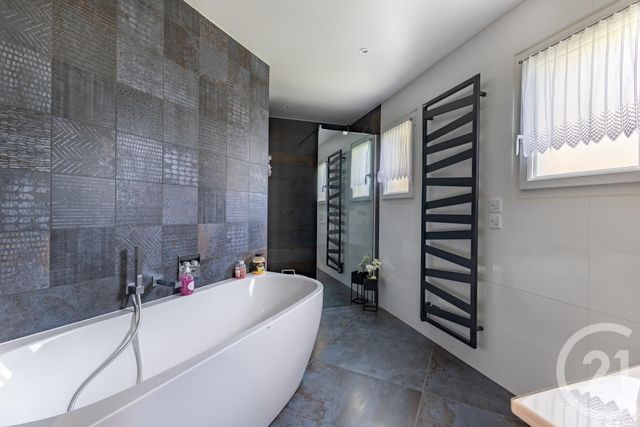 Maison à vendre - 7 pièces - 223 m2 - Rambouillet - 78 - ILE-DE-FRANCE