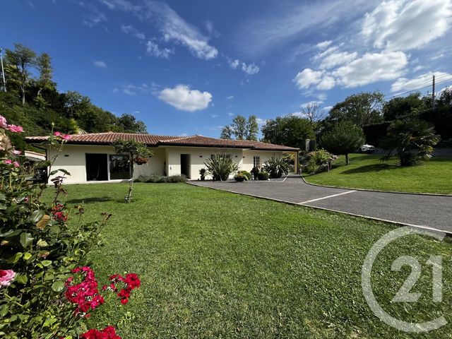 Maison à vendre - 7 pièces - 223 m2 - Rambouillet - 78 - ILE-DE-FRANCE