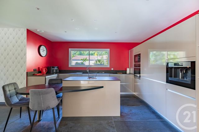 Maison à vendre - 7 pièces - 223 m2 - Rambouillet - 78 - ILE-DE-FRANCE