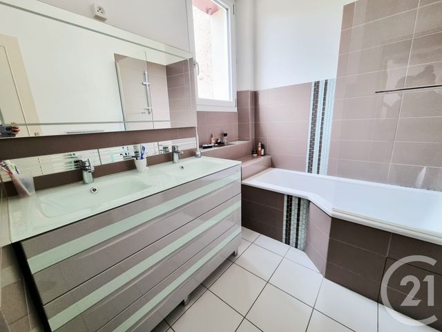 Maison &agrave; vendre - 6 pi&egrave;ces - 138 m2 - Auneau Bleury St Symphorien - 28 - CENTRE