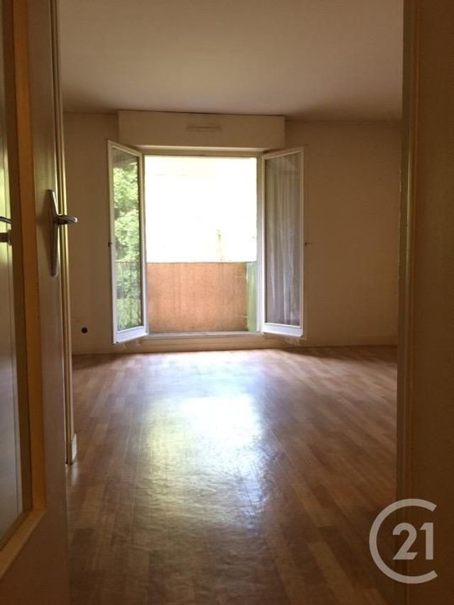 Appartement Studio &agrave; vendre - 1 pi&egrave;ce - 27,59 m2 - Gif Sur Yvette - 91 - ILE-DE-FRANCE