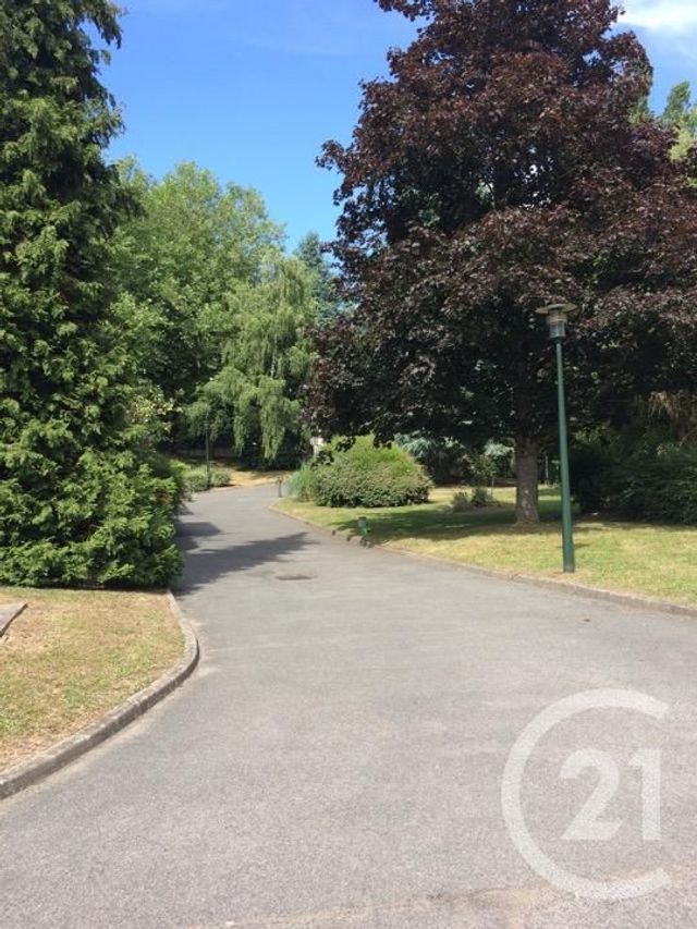 Appartement Studio &agrave; vendre - 1 pi&egrave;ce - 27,59 m2 - Gif Sur Yvette - 91 - ILE-DE-FRANCE