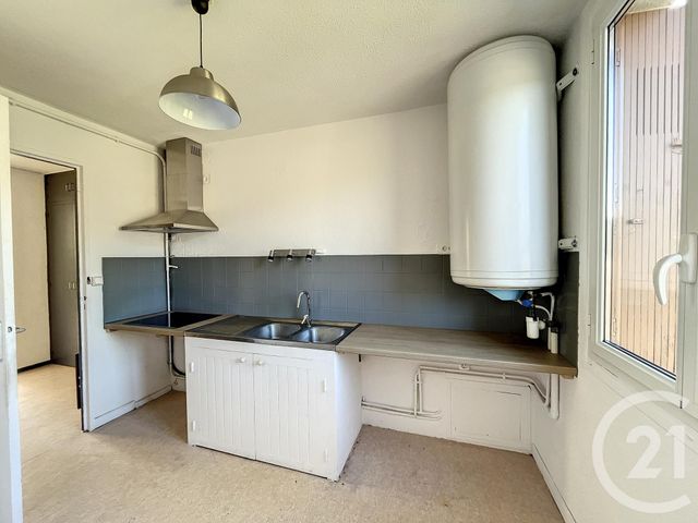 Appartement à louer - 3 pièces - 70,25 m2 - Amelie Les Bains Palalda - 66 - LANGUEDOC-ROUSSILLON