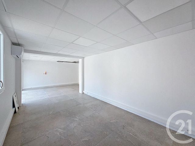 Appartement Local à louer - 1 pièce - 37,10 m2 - Ceret - 66 - LANGUEDOC-ROUSSILLON