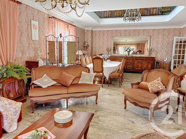 Maison à vendre - 7 pièces - 240,39 m2 - Ceret - 66 - LANGUEDOC-ROUSSILLON