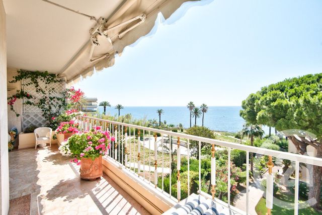 Appartement F3 à vendre - 3 pièces - 103 m2 - Cannes - 06 - PROVENCE-ALPES-COTE-D-AZUR