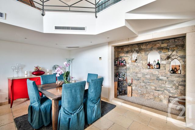 Maison à vendre - 4 pièces - 175 m2 - Castellar - 06 - PROVENCE-ALPES-COTE-D-AZUR