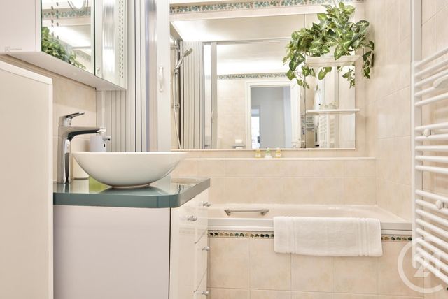 Appartement F4 à vendre - 4 pièces - 79,09 m2 - Nice - 06 - PROVENCE-ALPES-COTE-D-AZUR