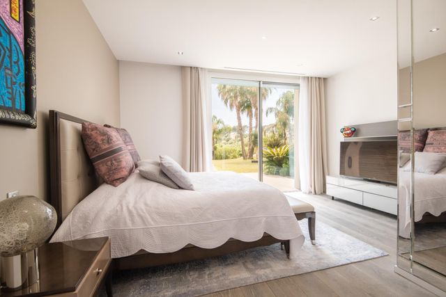 Maison &agrave; vendre - 5 pi&egrave;ces - 256 m2 - Roquefort Les Pins - 06 - PROVENCE-ALPES-COTE-D-AZUR