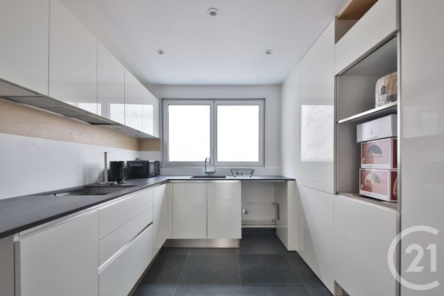 Appartement F4 &agrave; louer - 4 pi&egrave;ces - 113 m2 - Paris - 75009 - ILE-DE-FRANCE