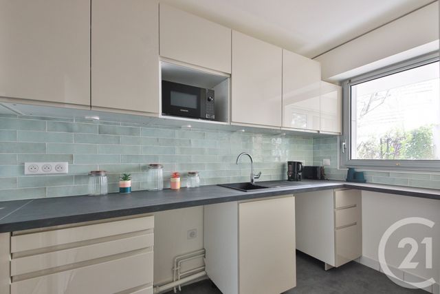 Appartement F3 &agrave; louer - 3 pi&egrave;ces - 74 m2 - Paris - 75009 - ILE-DE-FRANCE