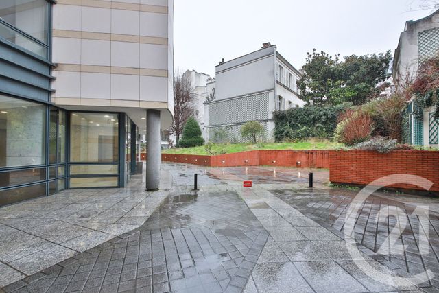 Appartement F3 &agrave; louer - 3 pi&egrave;ces - 74 m2 - Paris - 75009 - ILE-DE-FRANCE