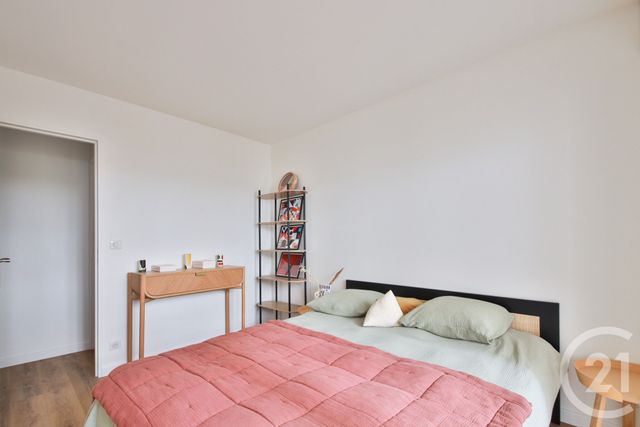Appartement F3 &agrave; louer - 3 pi&egrave;ces - 74 m2 - Paris - 75009 - ILE-DE-FRANCE