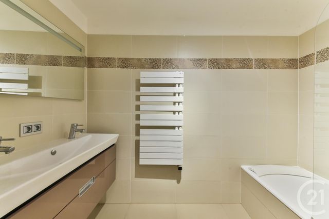 Appartement F3 &agrave; louer - 3 pi&egrave;ces - 61,08 m2 - Paris - 75017 - ILE-DE-FRANCE