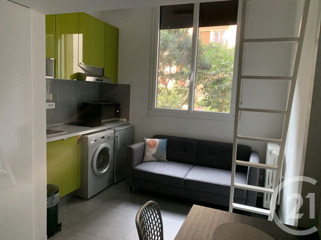 Appartement F1 &agrave; louer - 1 pi&egrave;ce - 13 m2 - Paris - 75116 - ILE-DE-FRANCE
