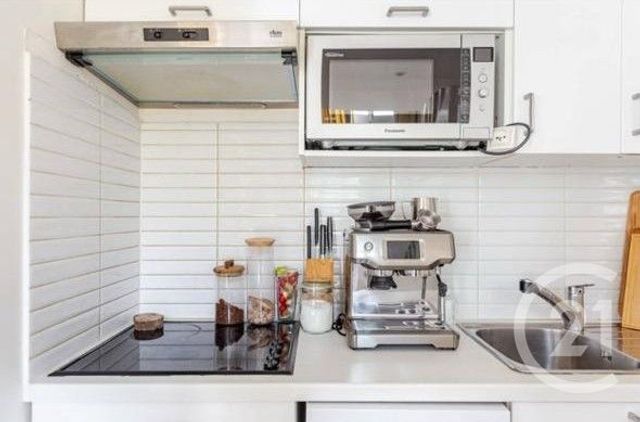 Appartement Duplex &agrave; louer - 2 pi&egrave;ces - 44,06 m2 - Paris - 75008 - ILE-DE-FRANCE