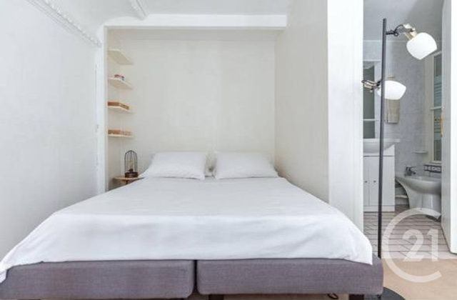 Appartement Duplex &agrave; louer - 2 pi&egrave;ces - 44,06 m2 - Paris - 75008 - ILE-DE-FRANCE