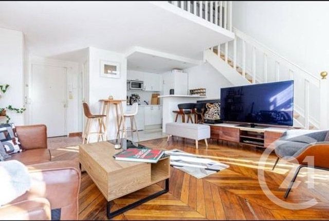 Appartement Duplex &agrave; louer - 2 pi&egrave;ces - 44,06 m2 - Paris - 75008 - ILE-DE-FRANCE