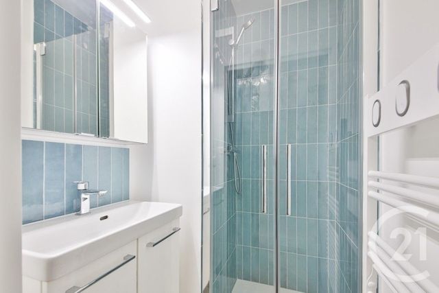 Appartement F4 &agrave; vendre - 4 pi&egrave;ces - 84,02 m2 - Courbevoie - 92 - ILE-DE-FRANCE