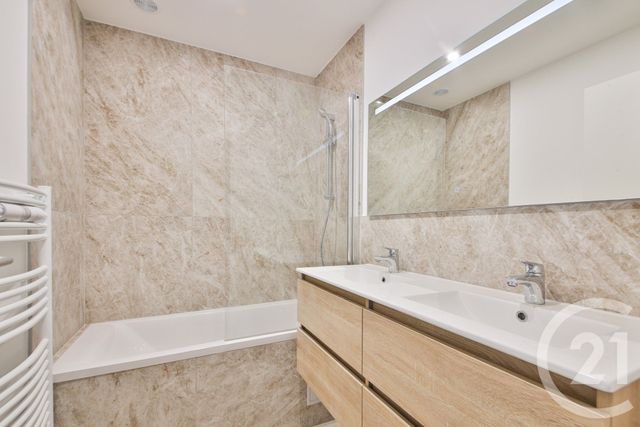 Appartement F5 &agrave; vendre - 5 pi&egrave;ces - 108,37 m2 - Paris - 75009 - ILE-DE-FRANCE