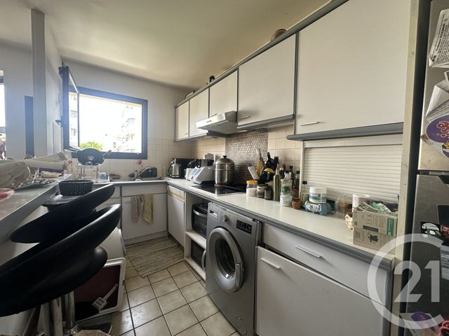 Appartement F3 &agrave; louer - 3 pi&egrave;ces - 53,76 m2 - Courbevoie - 92 - ILE-DE-FRANCE
