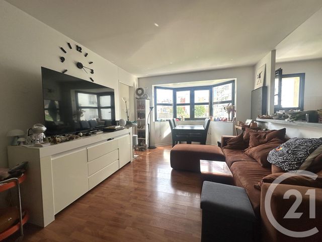 Appartement F3 &agrave; louer - 3 pi&egrave;ces - 53,76 m2 - Courbevoie - 92 - ILE-DE-FRANCE