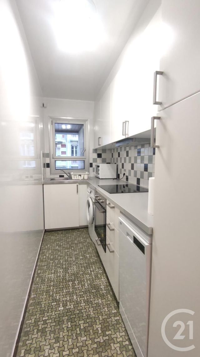 Appartement F2 &agrave; louer - 2 pi&egrave;ces - 39,83 m2 - Paris - 75016 - ILE-DE-FRANCE