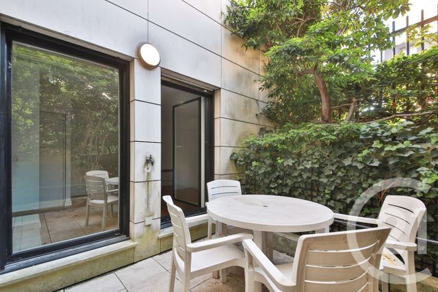 Appartement Studio &agrave; vendre - 1 pi&egrave;ce - 29,92 m2 - Courbevoie - 92 - ILE-DE-FRANCE