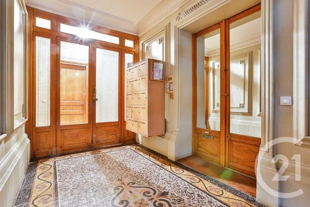 Appartement F6 &agrave; louer - 6 pi&egrave;ces - 128,30 m2 - Paris - 75016 - ILE-DE-FRANCE