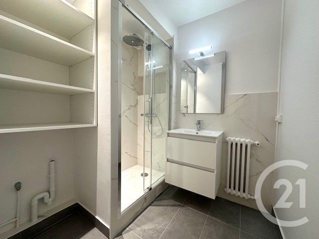 Appartement F2 &agrave; louer - 2 pi&egrave;ces - 39,51 m2 - Paris - 75015 - ILE-DE-FRANCE