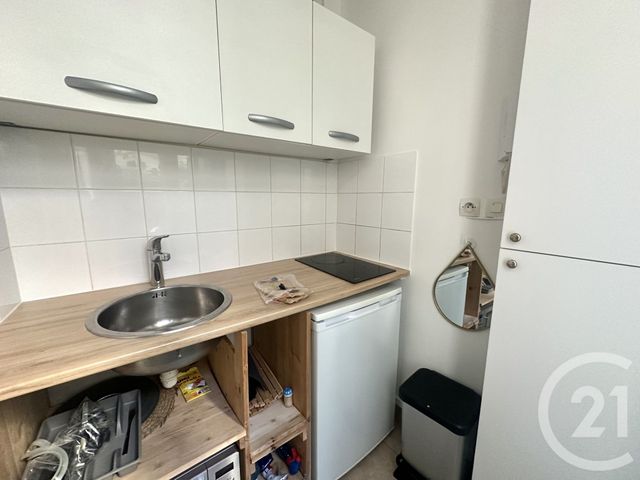 Appartement F1 &agrave; louer - 1 pi&egrave;ce - 13,10 m2 - Paris - 75016 - ILE-DE-FRANCE