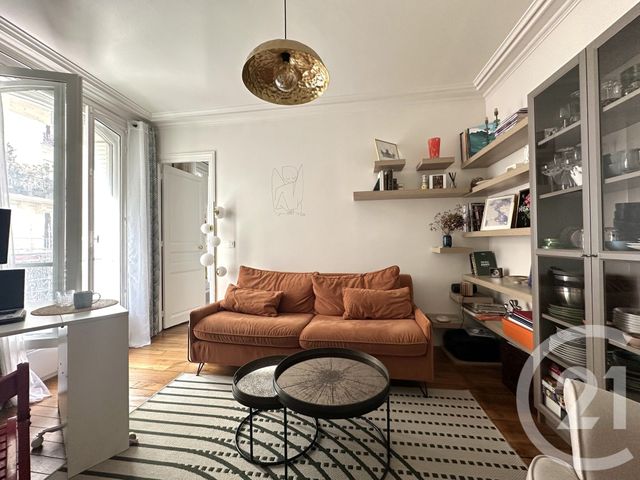 Appartement F2 &agrave; louer - 2 pi&egrave;ces - 31,79 m2 - Paris - 75018 - ILE-DE-FRANCE
