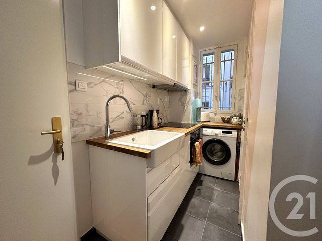 Appartement F2 &agrave; louer - 2 pi&egrave;ces - 31,79 m2 - Paris - 75018 - ILE-DE-FRANCE