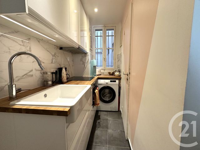 Appartement F2 &agrave; louer - 2 pi&egrave;ces - 31,79 m2 - Paris - 75018 - ILE-DE-FRANCE