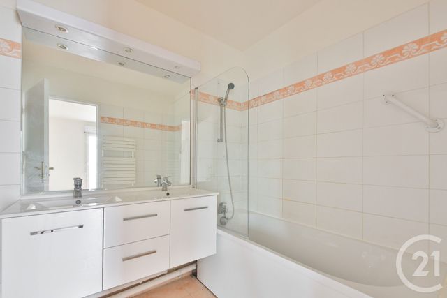 Appartement F4 &agrave; vendre - 4 pi&egrave;ces - 107,93 m2 - Suresnes - 92 - ILE-DE-FRANCE