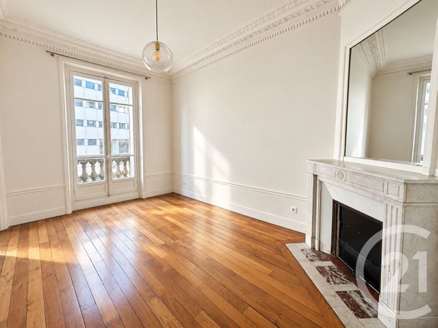 Appartement F3 &agrave; louer - 3 pi&egrave;ces - 56,22 m2 - Paris - 75016 - ILE-DE-FRANCE