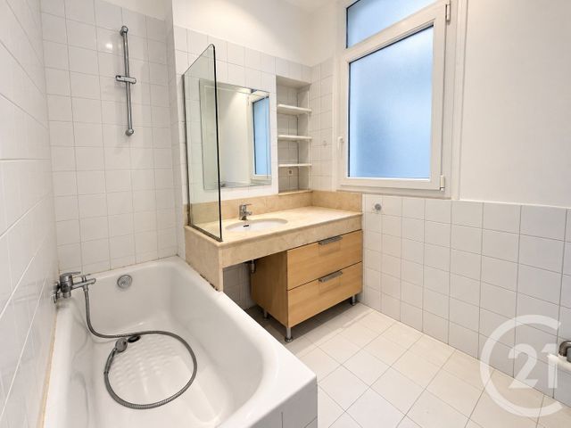 Appartement F3 &agrave; louer - 3 pi&egrave;ces - 56,22 m2 - Paris - 75016 - ILE-DE-FRANCE