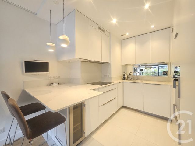 Appartement F2 &agrave; louer - 2 pi&egrave;ces - 54,70 m2 - Paris - 75016 - ILE-DE-FRANCE