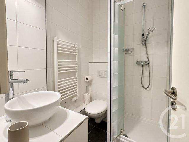 Appartement F4 &agrave; louer - 4 pi&egrave;ces - 83,90 m2 - Paris - 75016 - ILE-DE-FRANCE