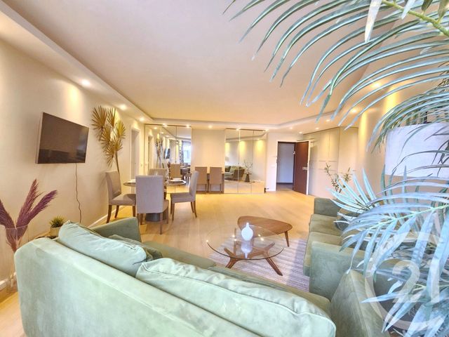 Exclusivité PARIS 75016 3 900 € par mois charges comprises 87,2 m 2 , appartement , 3 pcs