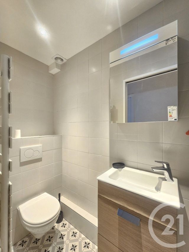 Appartement F3 &agrave; louer - 3 pi&egrave;ces - 87,19 m2 - Paris - 75016 - ILE-DE-FRANCE