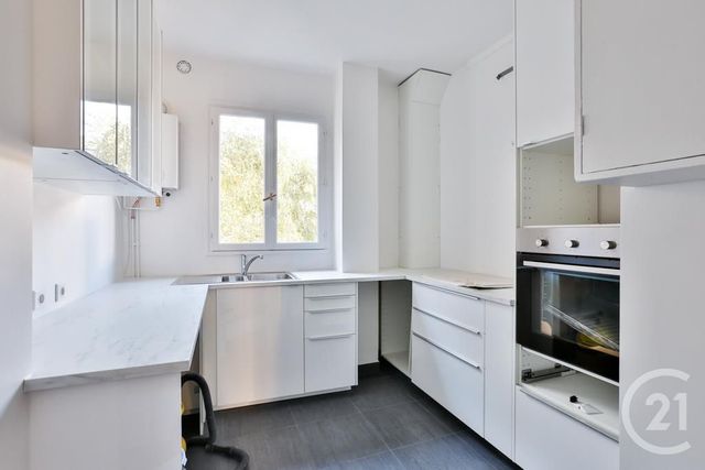 Appartement F4 &agrave; louer - 4 pi&egrave;ces - 85,05 m2 - Paris - 75116 - ILE-DE-FRANCE