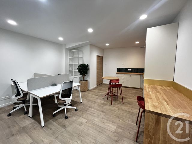 Appartement Local &agrave; louer - 3 pi&egrave;ces - 60,11 m2 - Paris - 75016 - ILE-DE-FRANCE