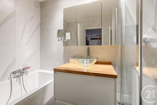 Appartement F3 à vendre - 3 pièces - 119,75 m2 - Paris - 75016 - ILE-DE-FRANCE