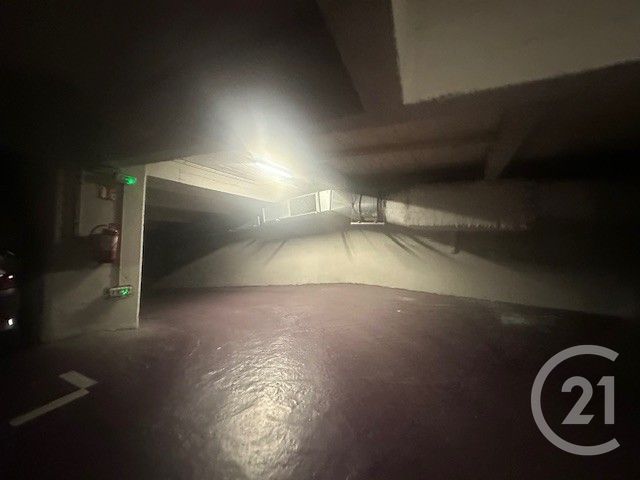 Parking à louer - 10 m2 - Paris - 75009 - ILE-DE-FRANCE