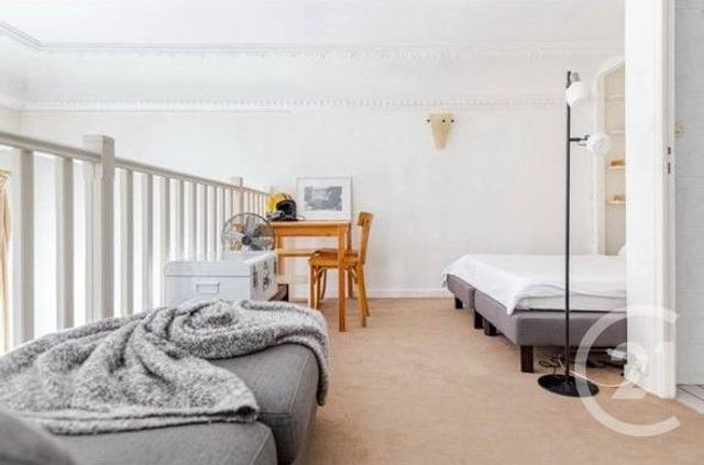 Appartement Duplex à louer - 2 pièces - 44,06 m2 - Paris - 75008 - ILE-DE-FRANCE